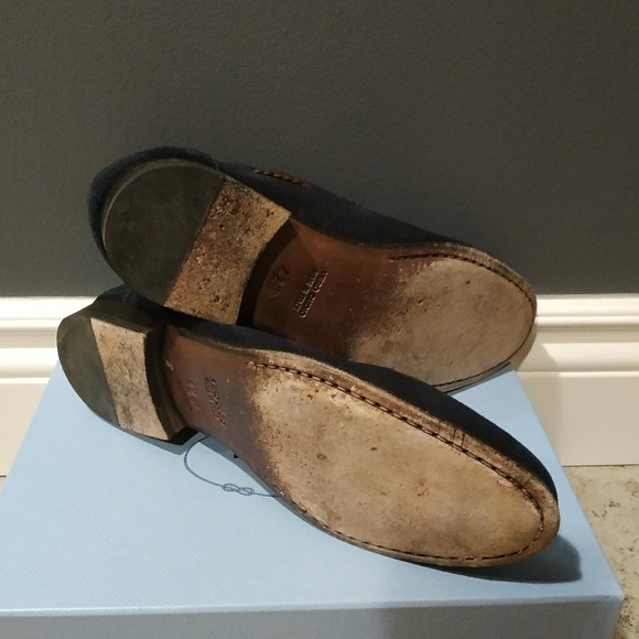 Gorgeous Men's Italian Suede Loafers - Picture 5 of 6